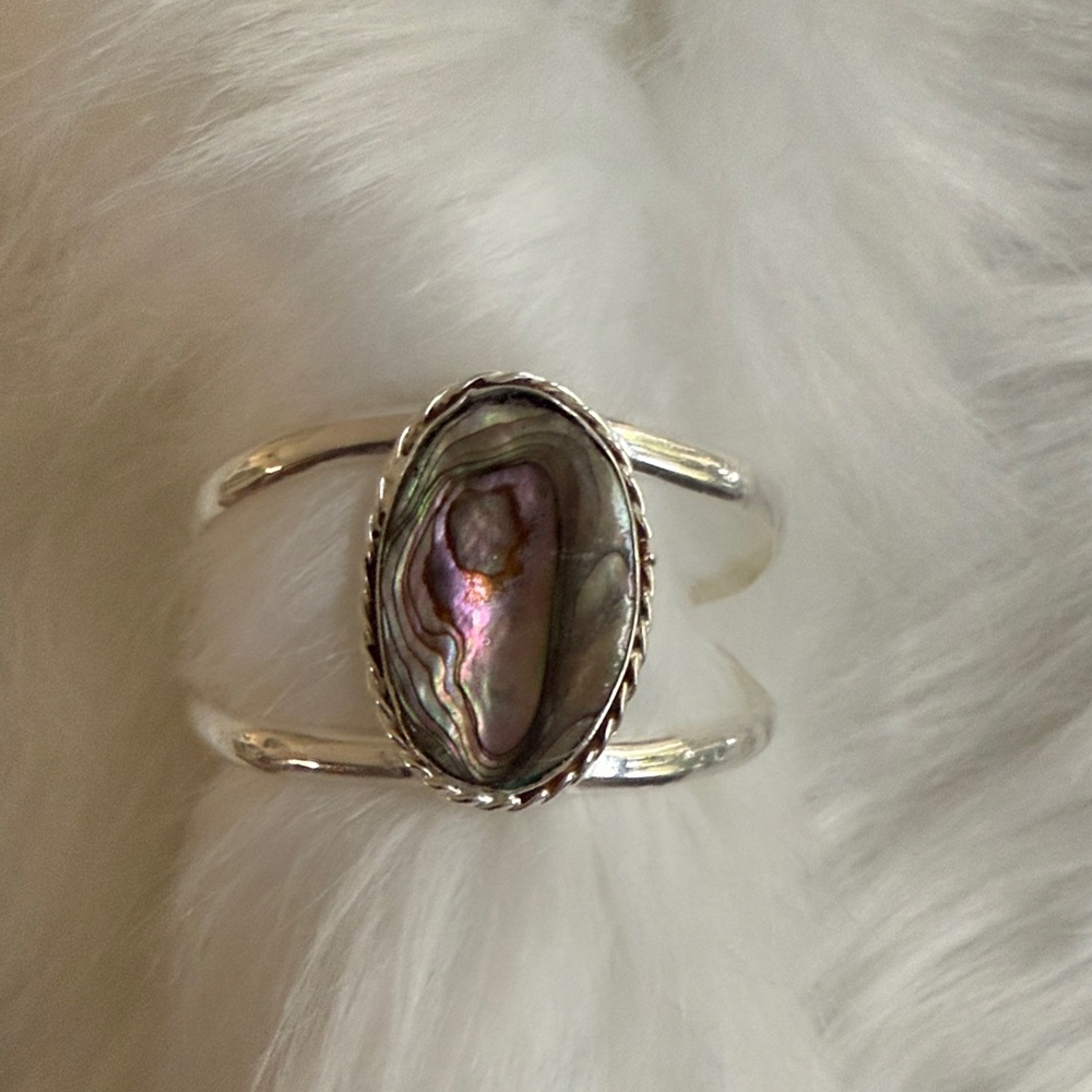 Elegant 925 Silver Bracelet with Abalone Shell